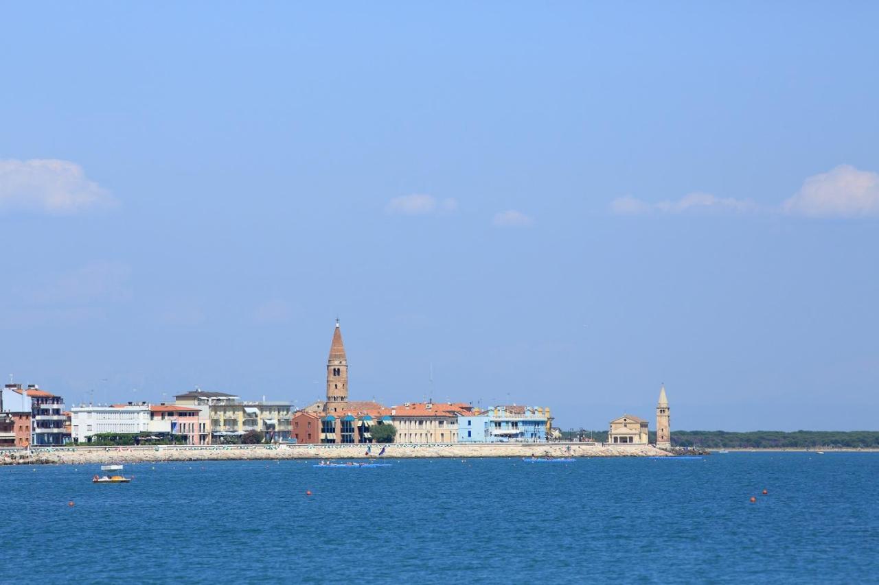 Apartamento Stella D'Oro Caorle Exterior foto