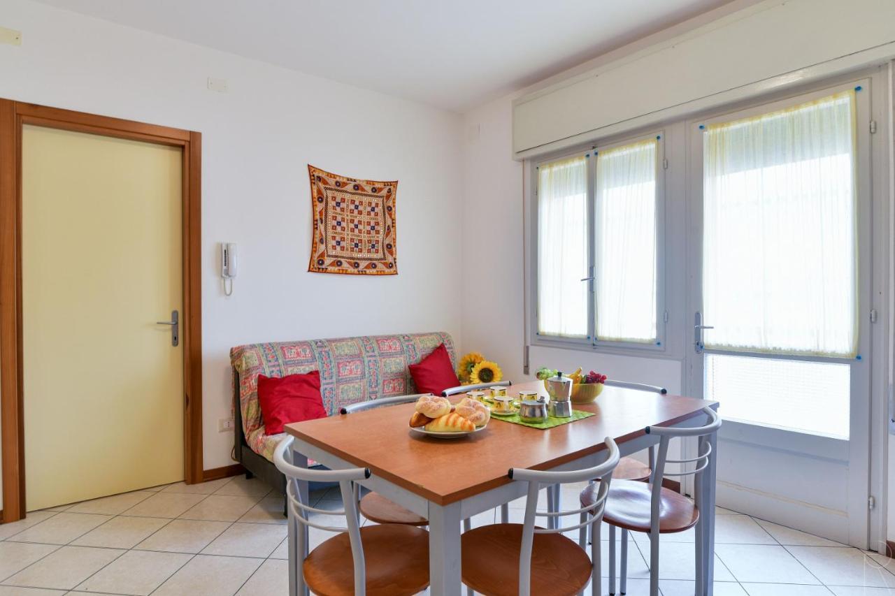 Apartamento Stella D'Oro Caorle Exterior foto